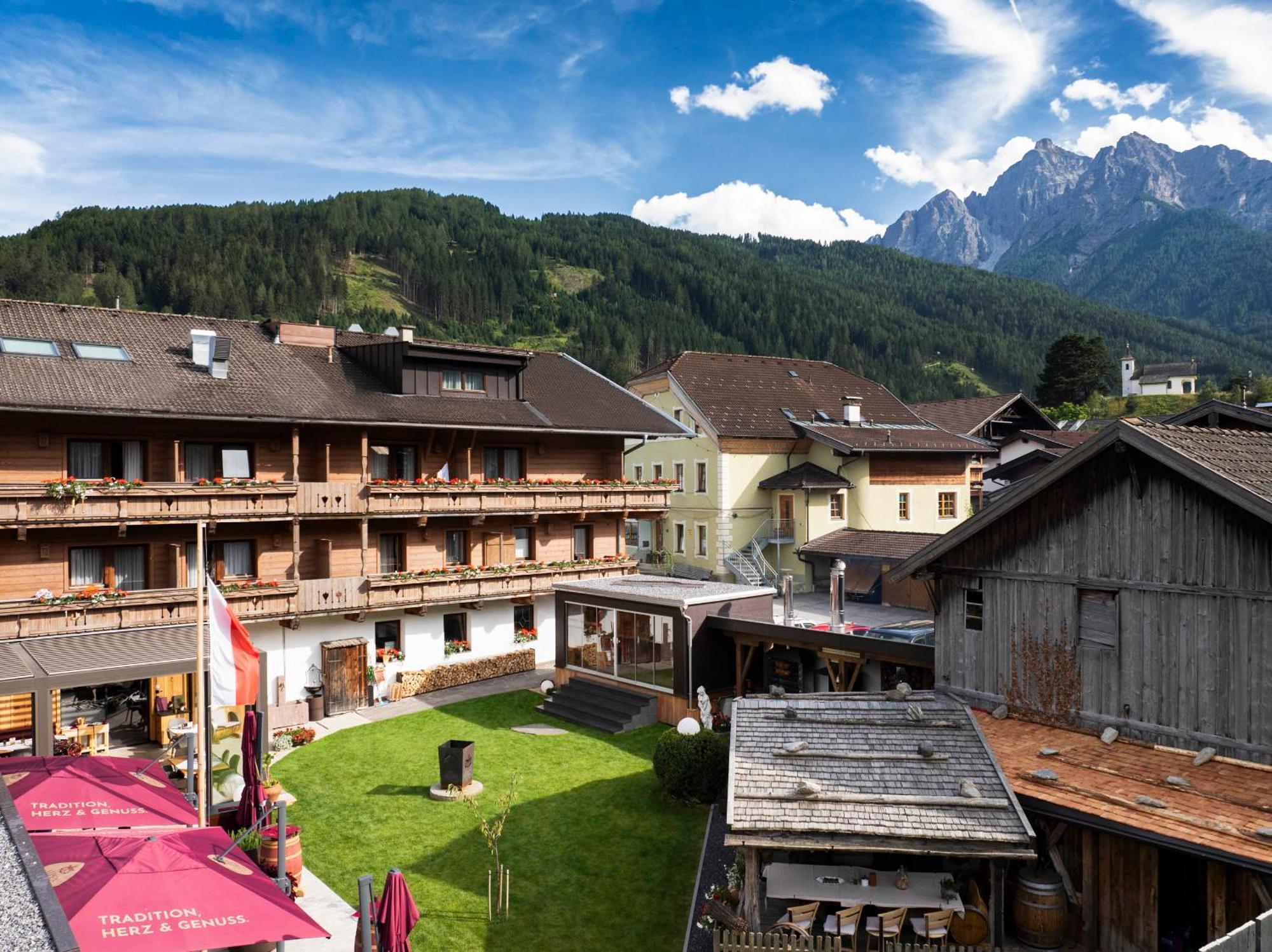 Hotel Alpenstolz Mieders Exterior photo