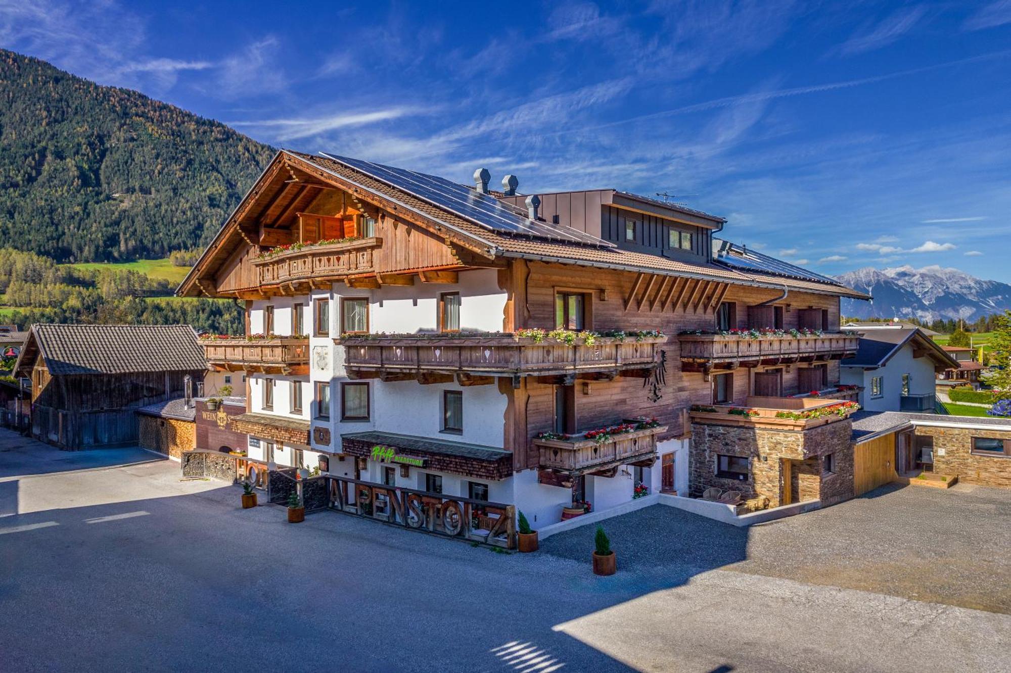 Hotel Alpenstolz Mieders Exterior photo
