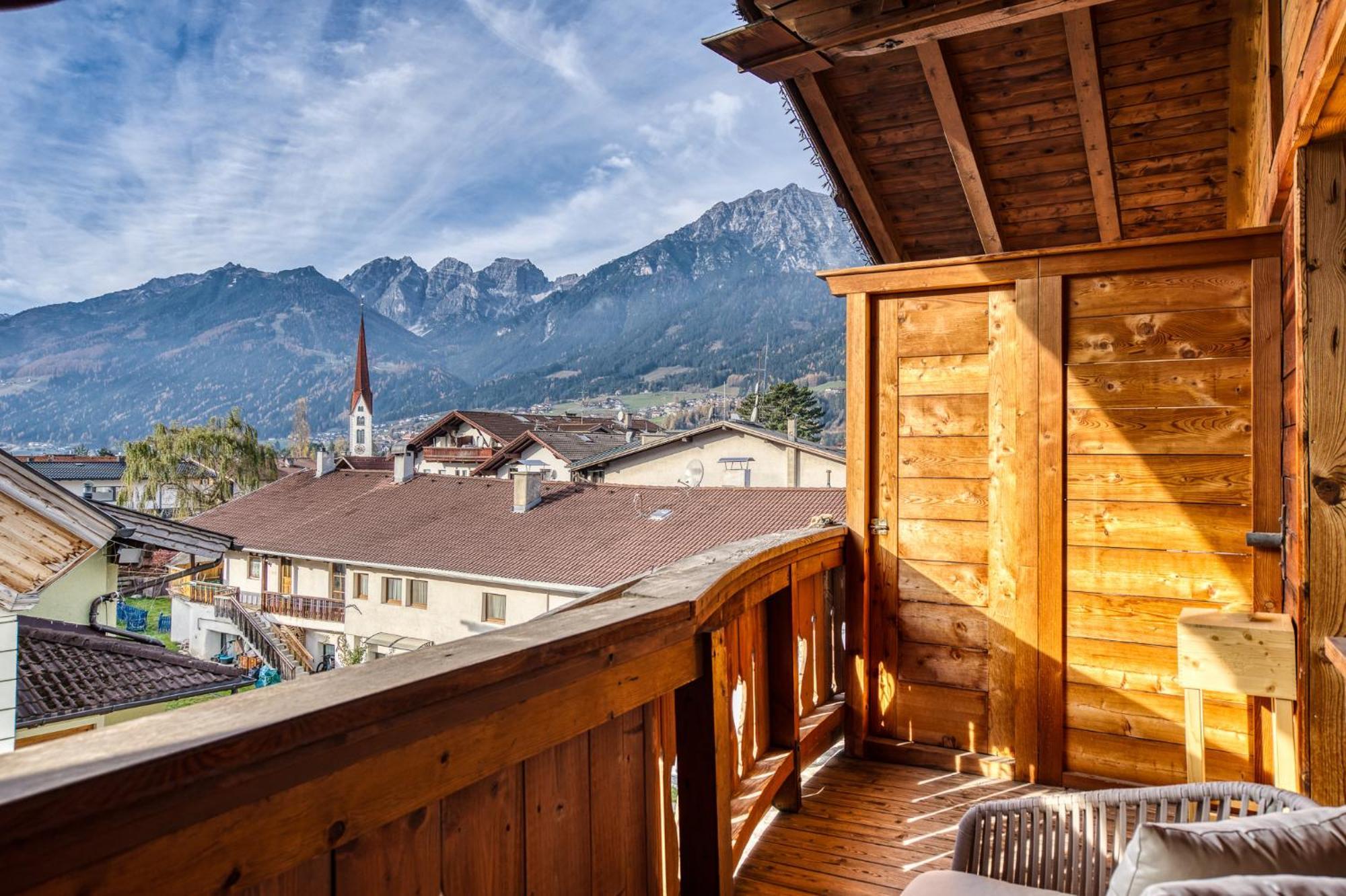Hotel Alpenstolz Mieders Exterior photo