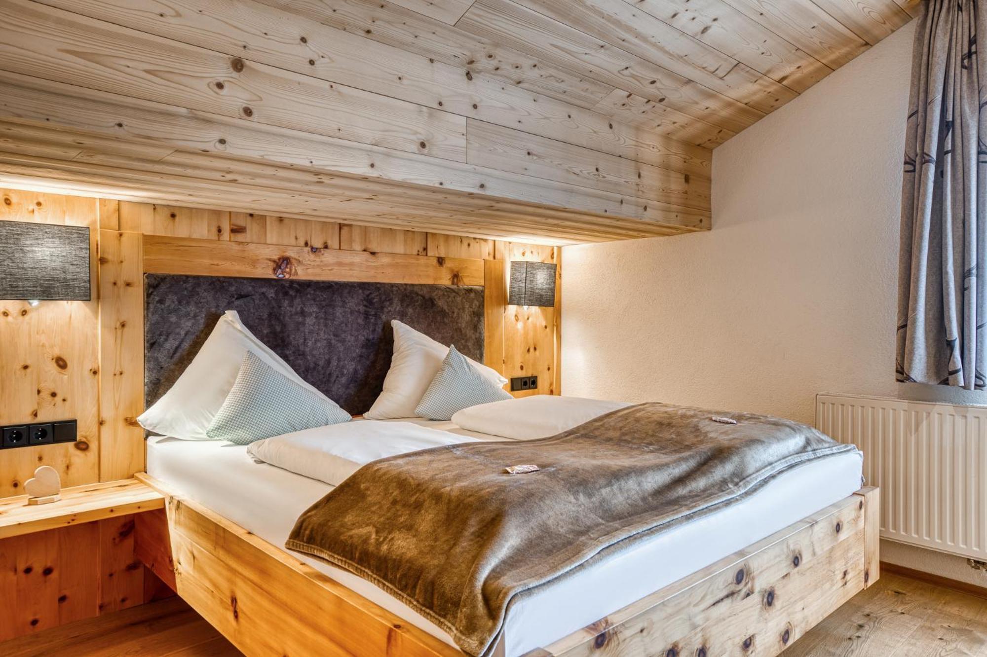Hotel Alpenstolz Mieders Room photo