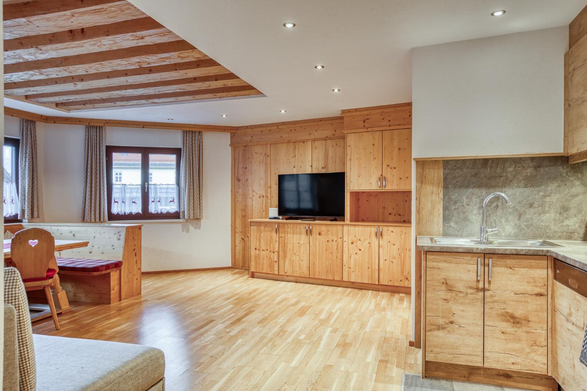 Hotel Alpenstolz Mieders Room photo