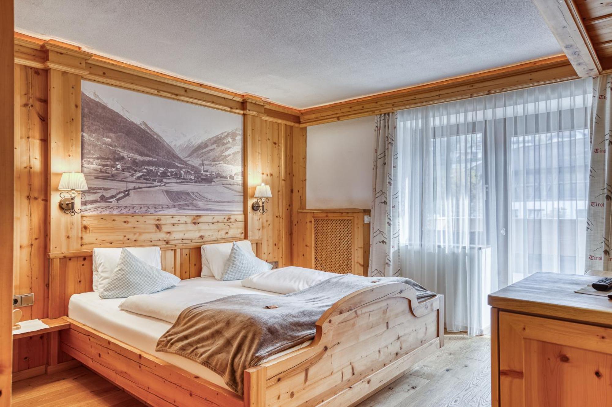 Hotel Alpenstolz Mieders Exterior photo